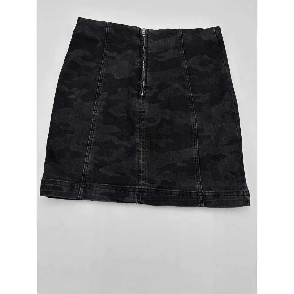 Free People Camo Mini Skirt Size 4 Black Gray Stretch Denim Military Goth